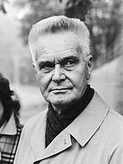Featured image for “Jan Tinbergen”